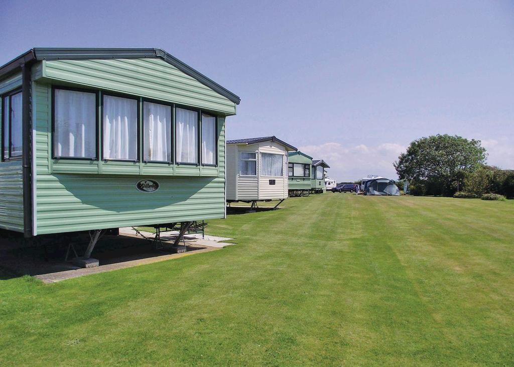 Отель Riverview Country Park Форрес Экстерьер фото